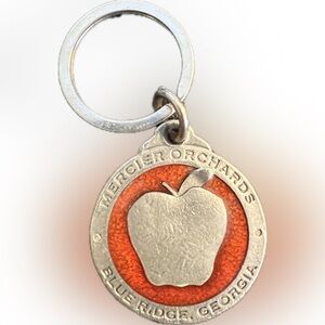 🍄Red Silver Apple Keychain Mercier Orchards Blue Ridge GA Keepsake Souvenir